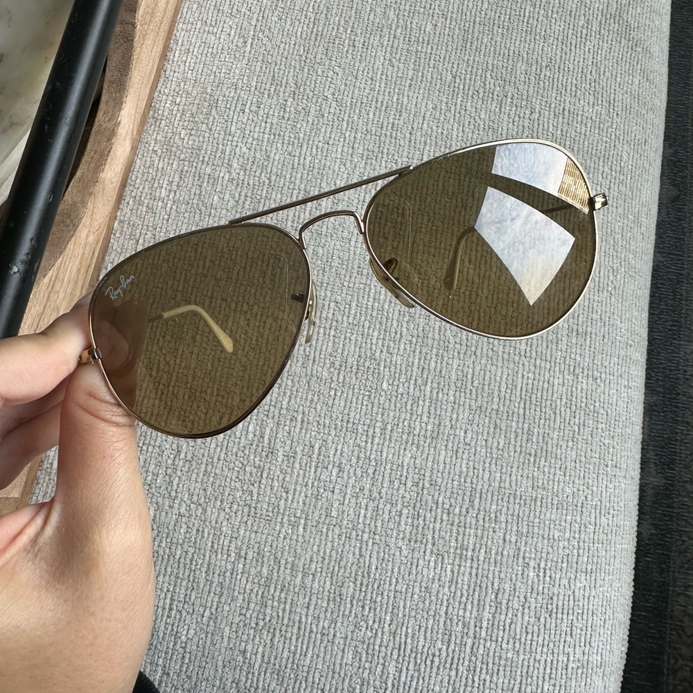Ray-Ban Classic Gold Aviator Sunglasses RB3025 large - Picture 2 of 3